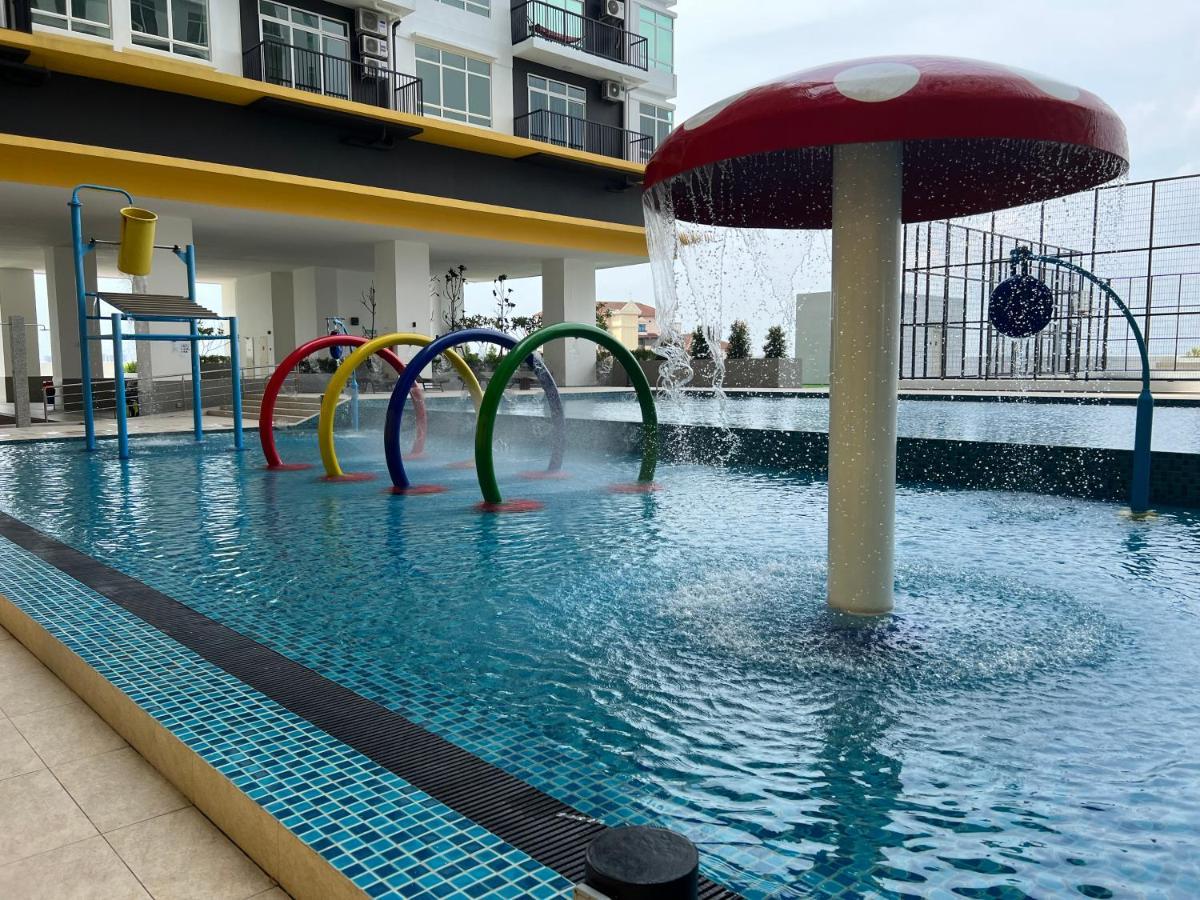Ferienwohnung New!! Loving Night Novo 2Br 4-9Pax I Jonker I Netflix I Family Malacca Exterior foto
