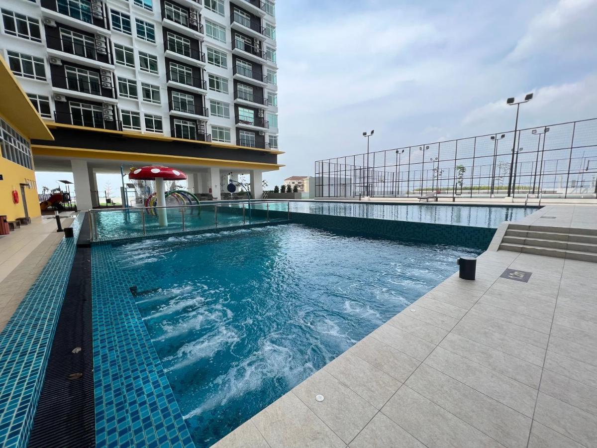 Ferienwohnung New!! Loving Night Novo 2Br 4-9Pax I Jonker I Netflix I Family Malacca Exterior foto
